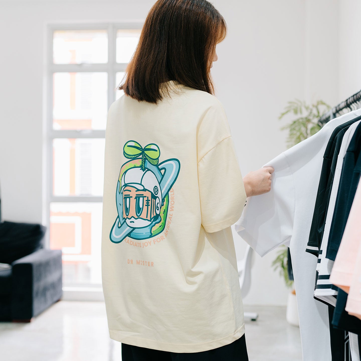 Dr Mister : Planet Broad Tee Yellow
