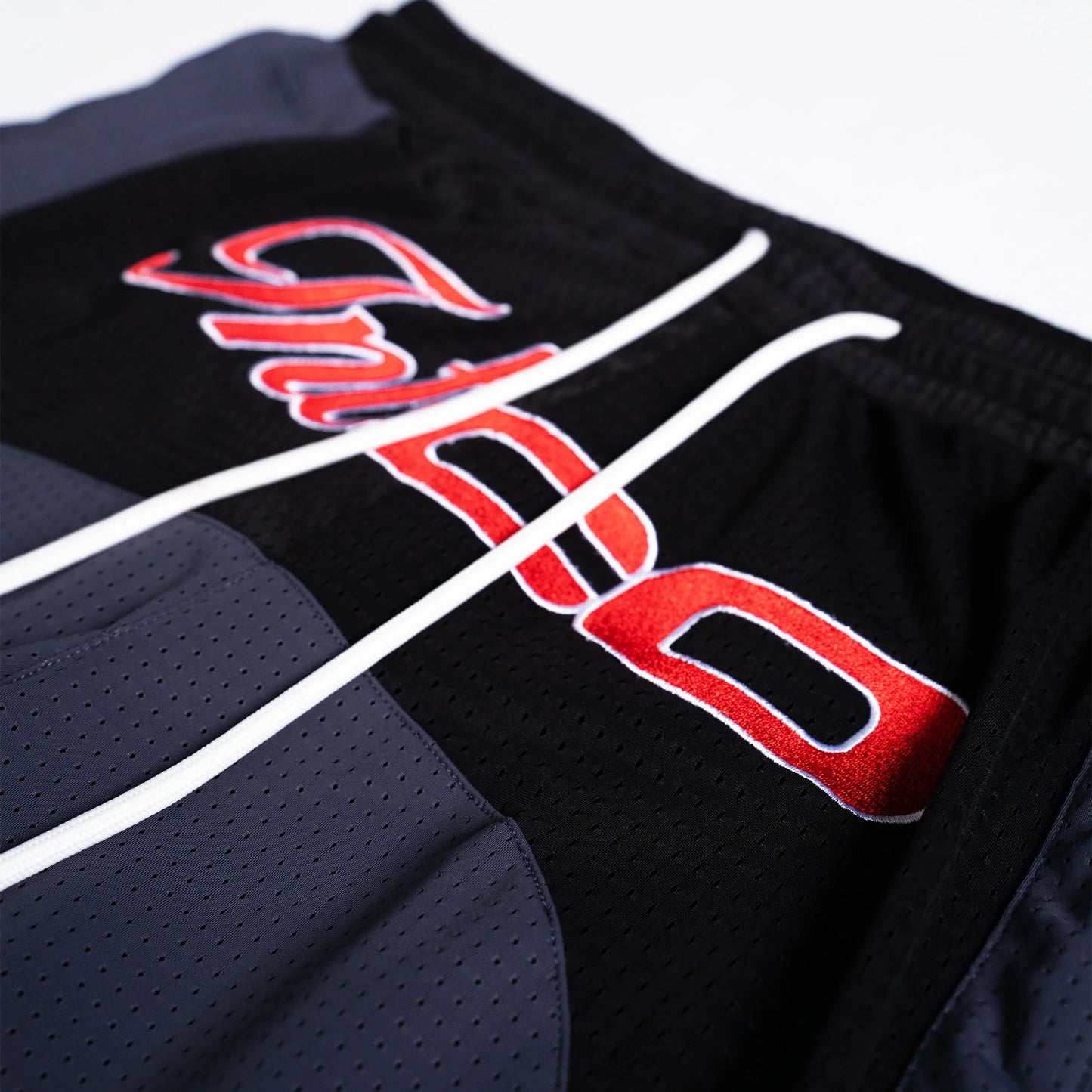 TNTCO : Champion Basketball Shorts