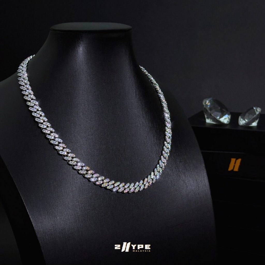 2HYPE : Iced Prong Cuban Link Chain