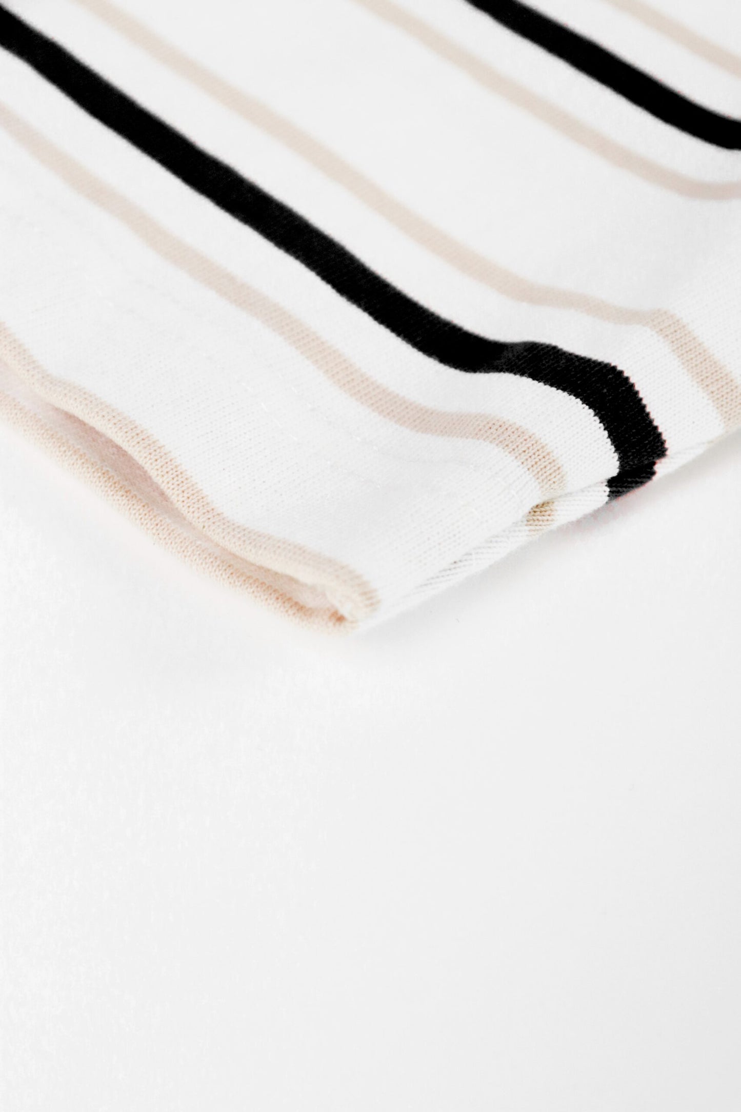 Futurekind : Social Test Stripes Tee Black