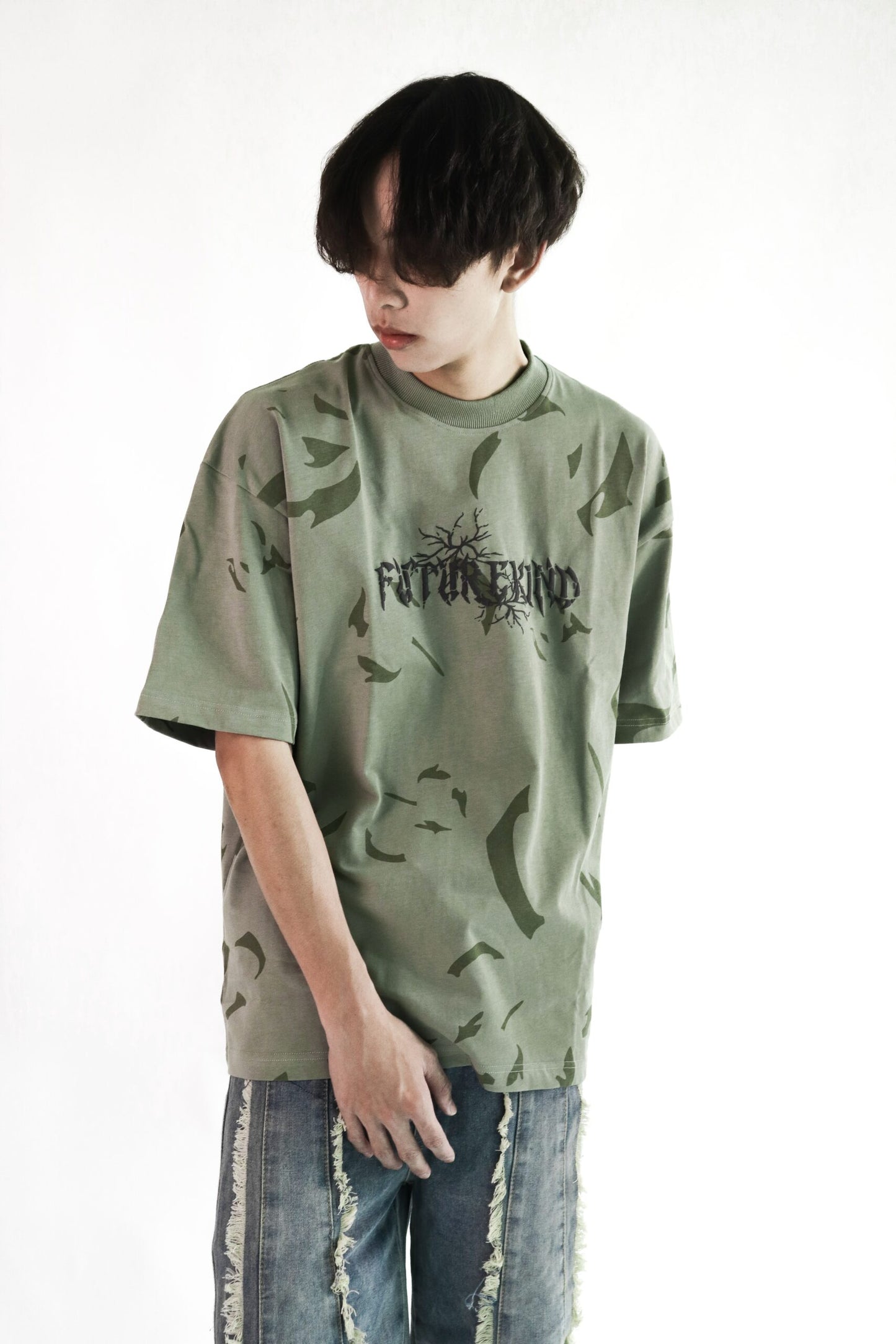 Futurekind : Time Crack Essential Tee Green