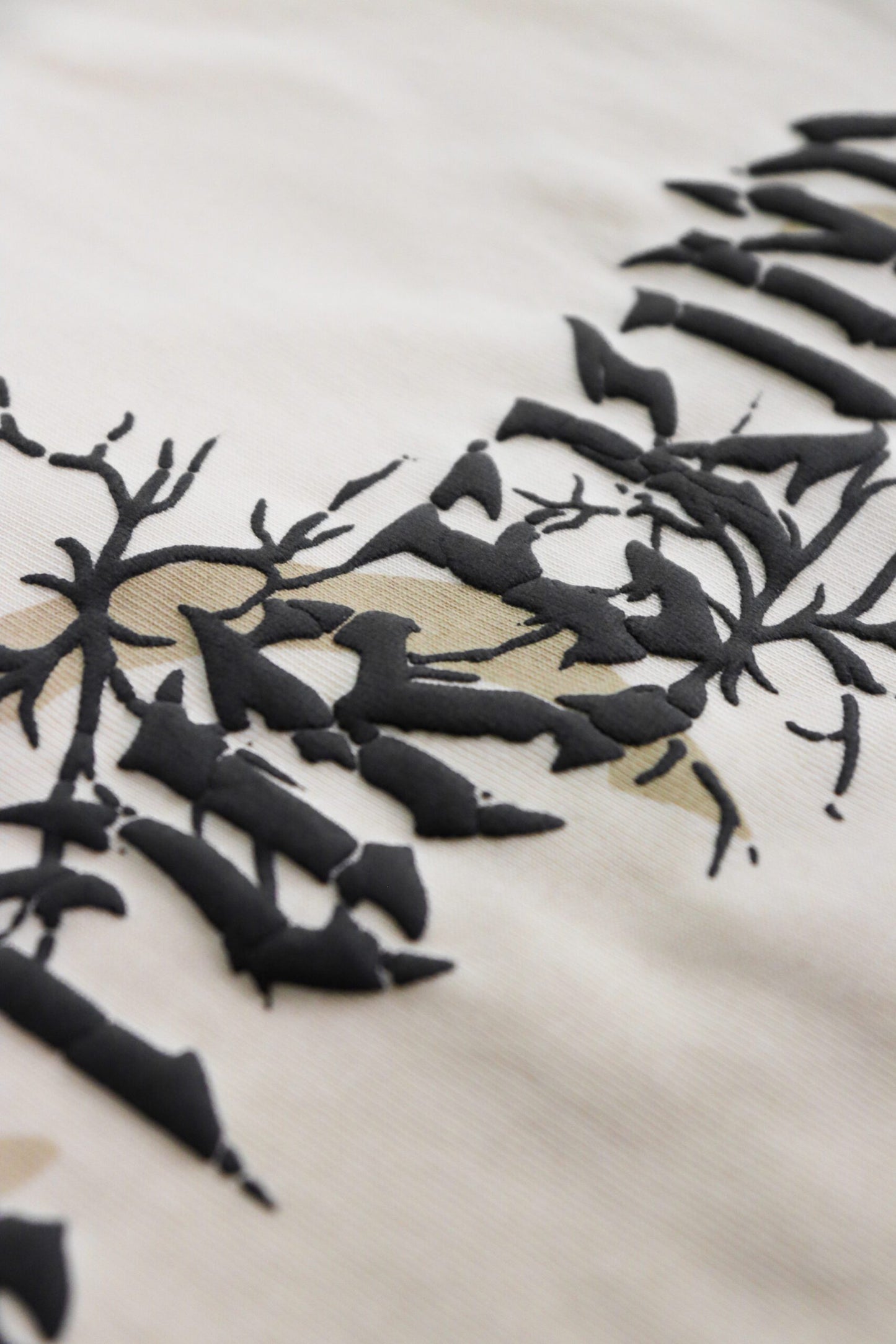 Futurekind : Time Crack Essential Tee Cream