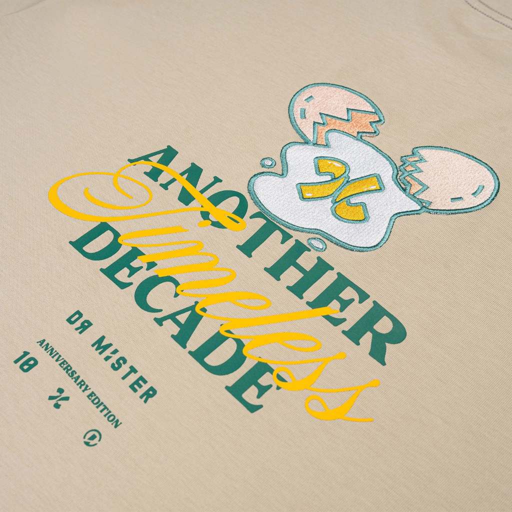Dr Mister : The Hatch Broad Tee Beige