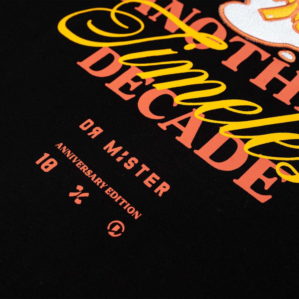 Dr Mister : The Hatch Broad Tee Black