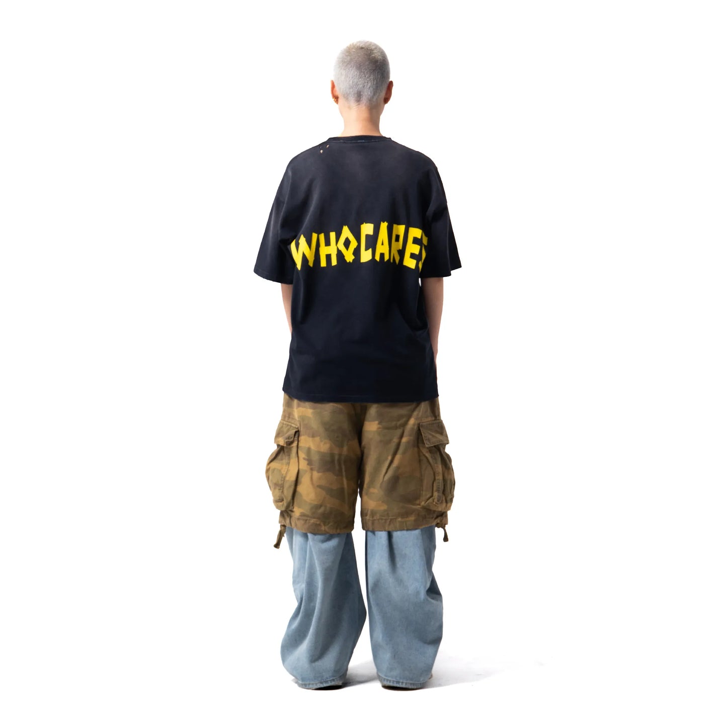 WHO CARES TAPE LOGO TEE
