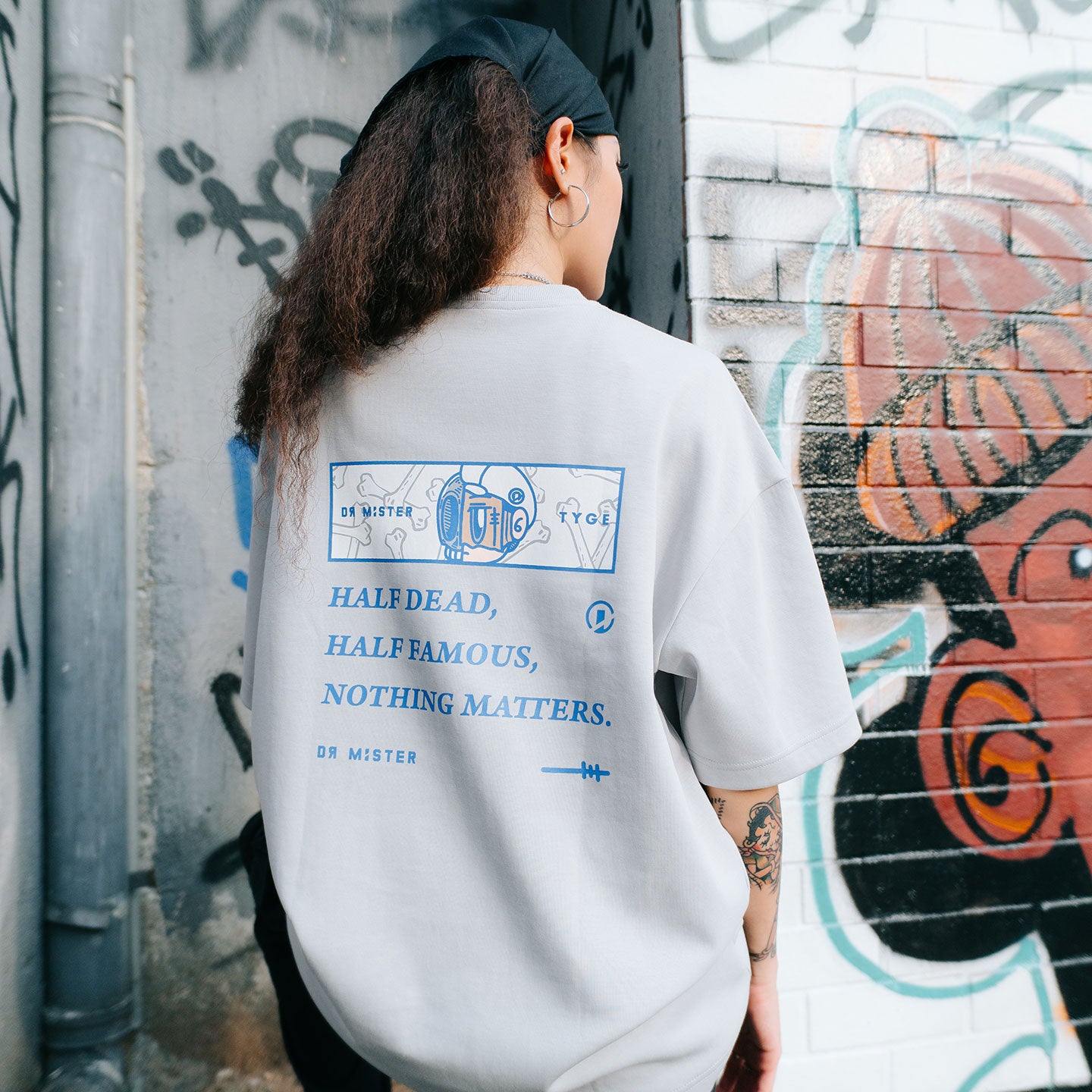 Dr Mister : Bones Broad Tee Grey