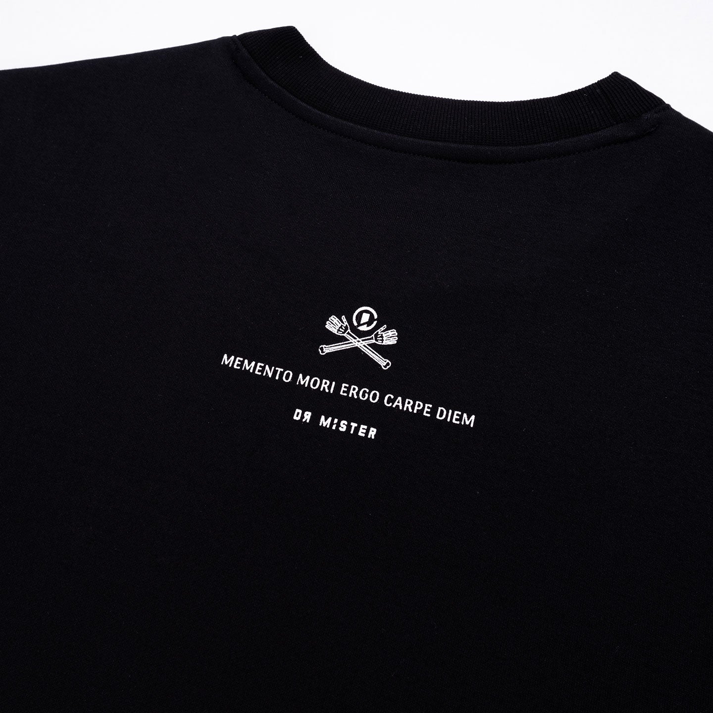 Dr Mister : Ephemeral Broad Tee Black