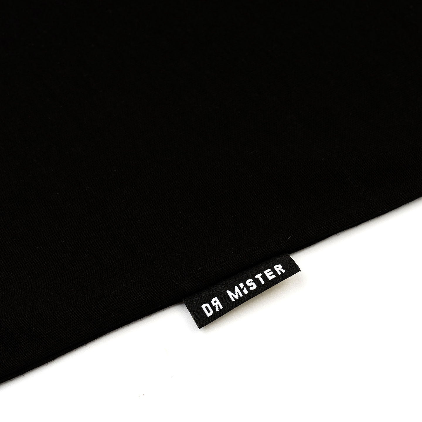 Dr Mister : Flaming Pearl Broad Tee