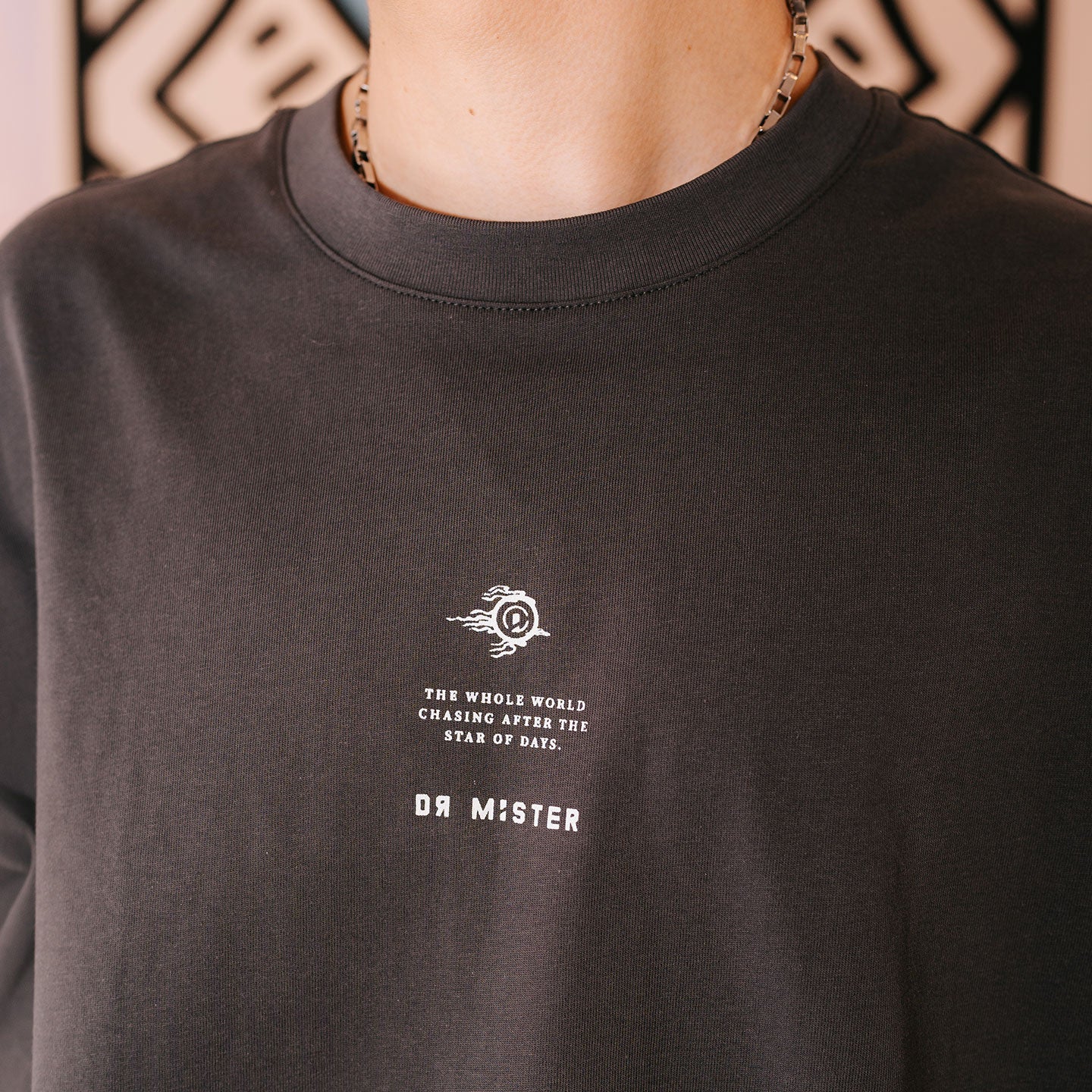 Dr Mister : Flaming Pearl Broad Tee