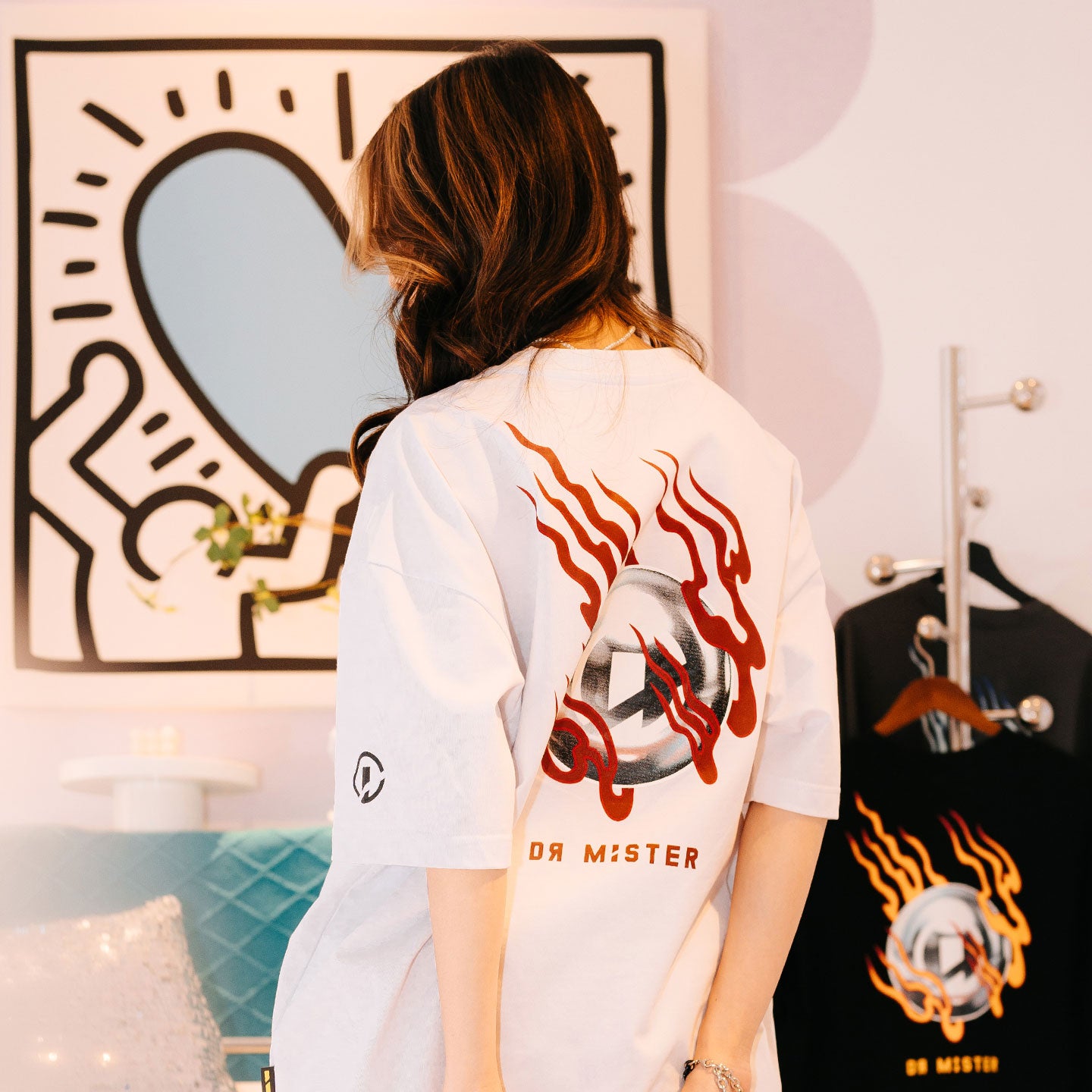 Dr Mister : Flaming Pearl Broad Tee