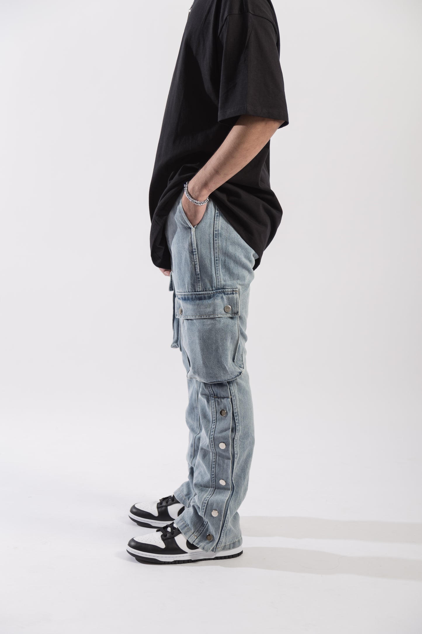 DC Clothing : Buckle Flare Cargo Jeans Blue