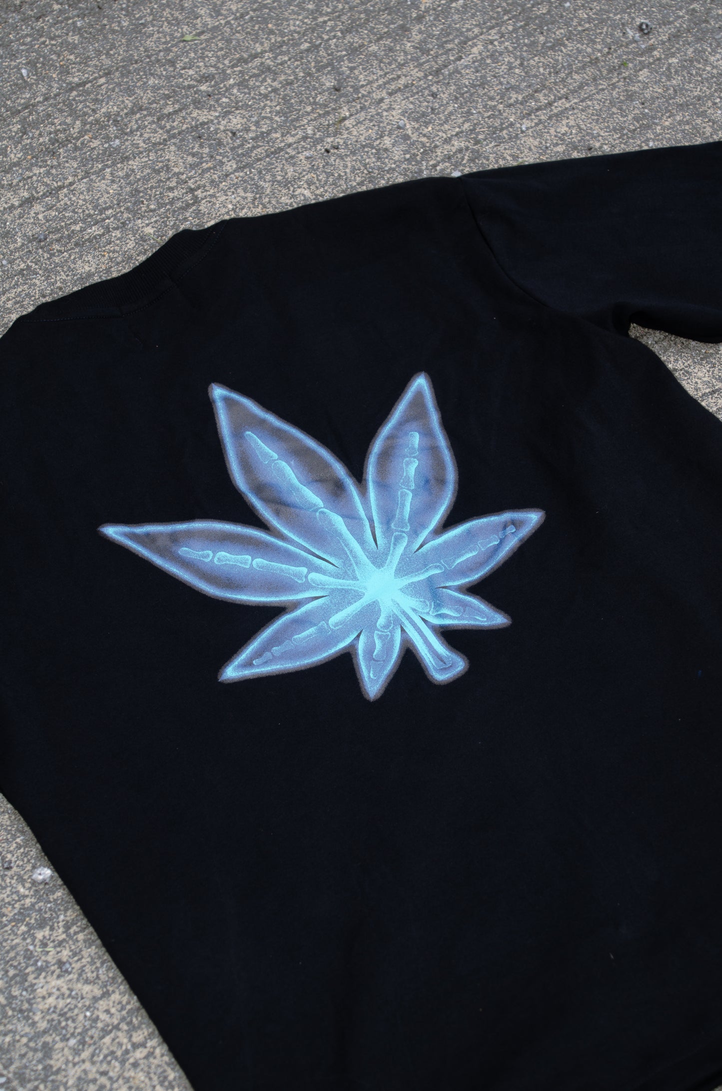 STONED LOVESTONED GENETIC SKELETON TEE