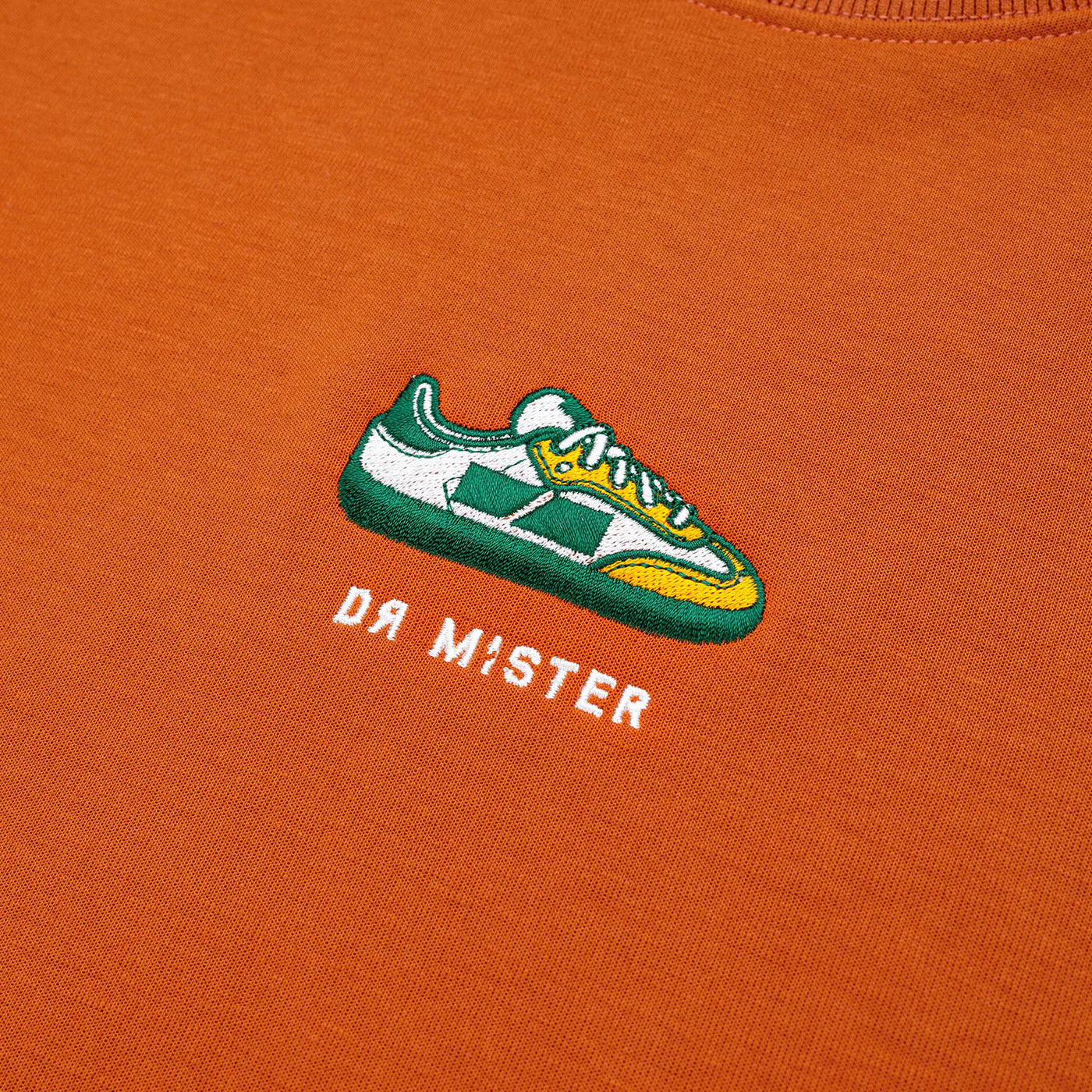 Dr Mister : Sneakerella Broad Tee