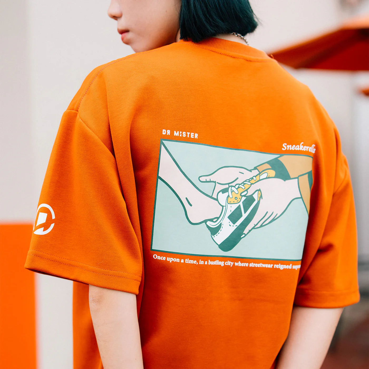 Dr Mister : Sneakerella Broad Tee
