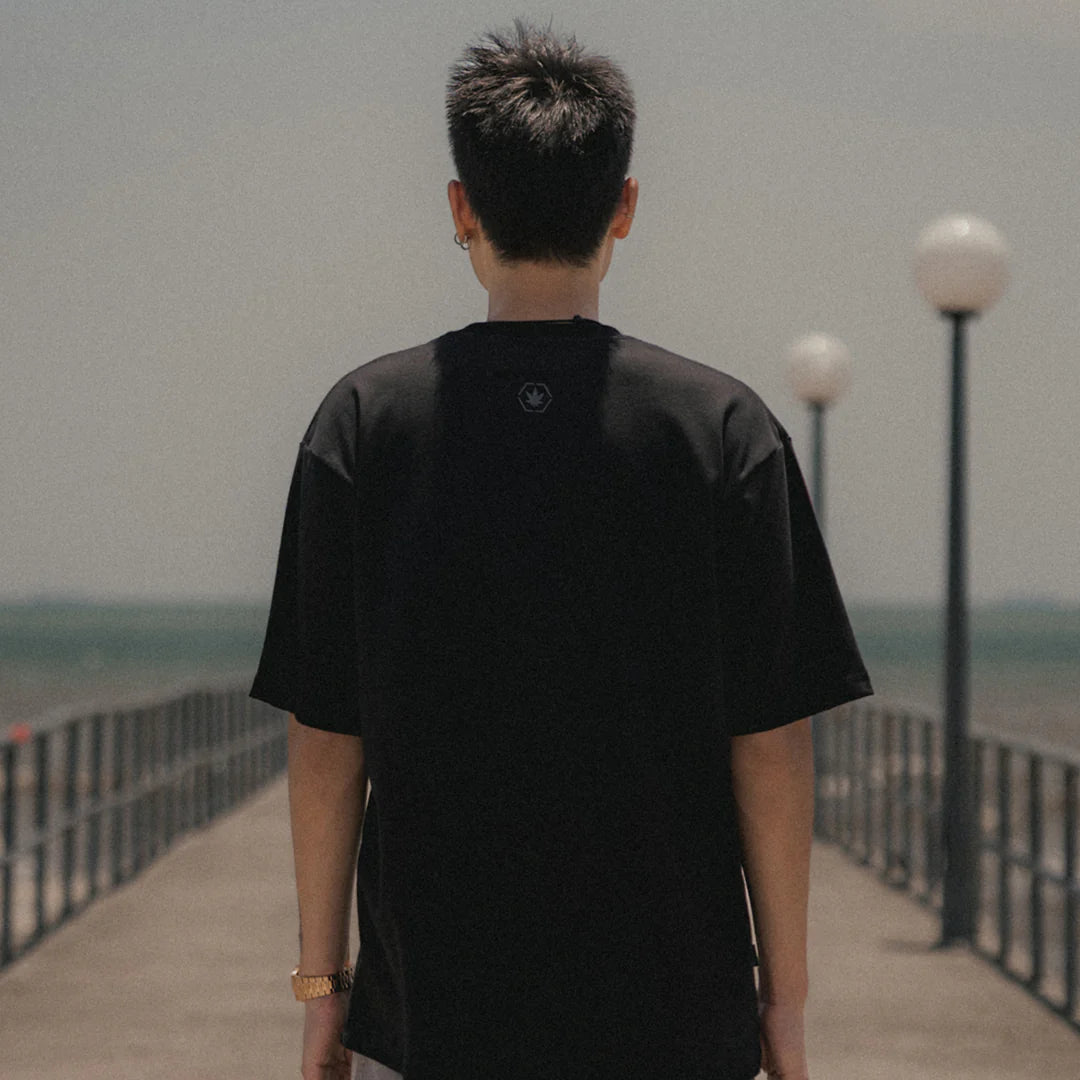 Stoned&Co Void : World Tee Black