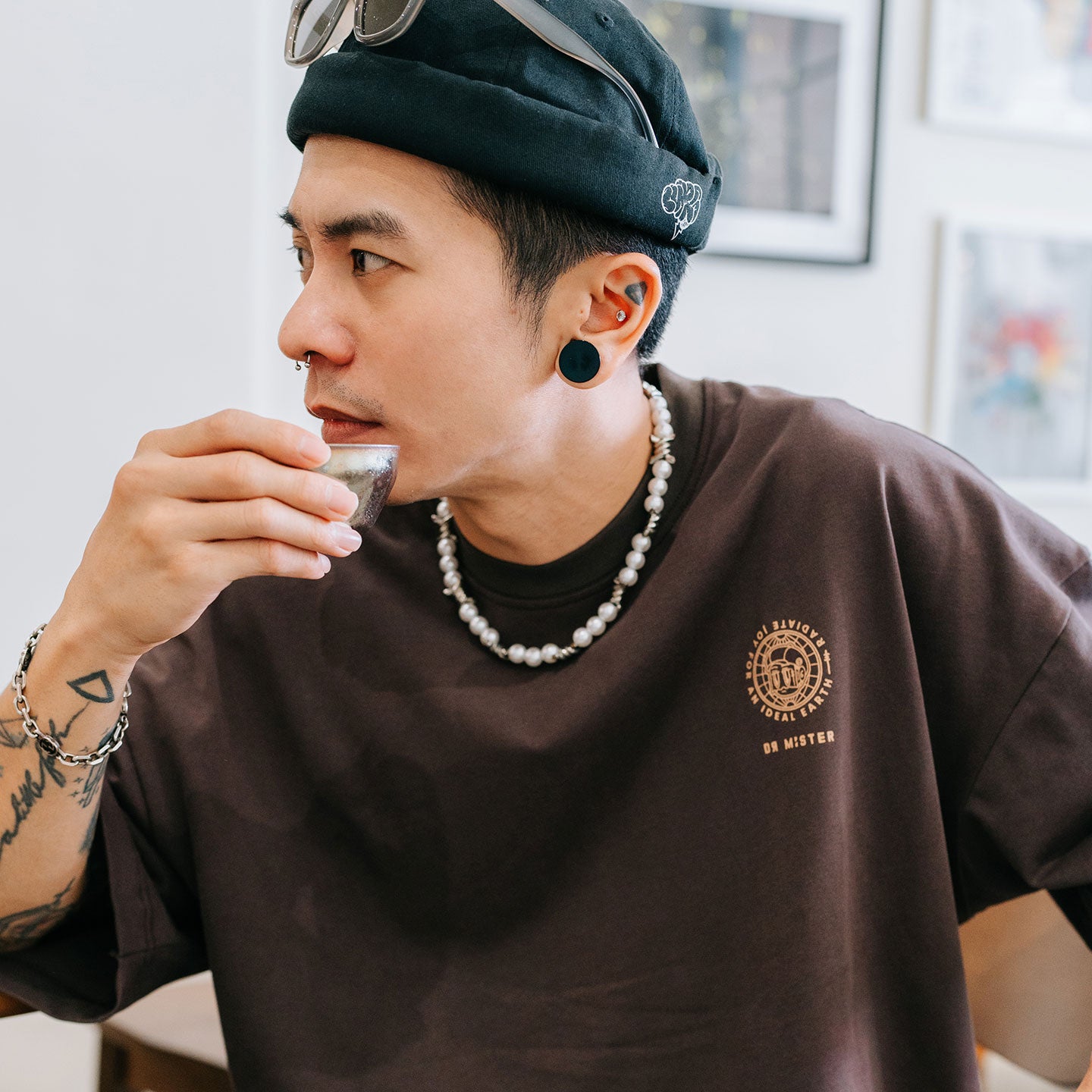 Dr Mister : Globe Broad Tee