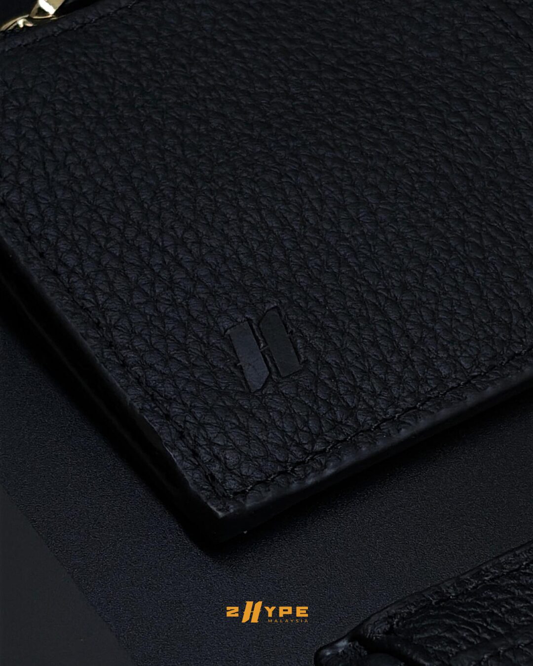 2HYPE : Matte Black Leather Card Holder