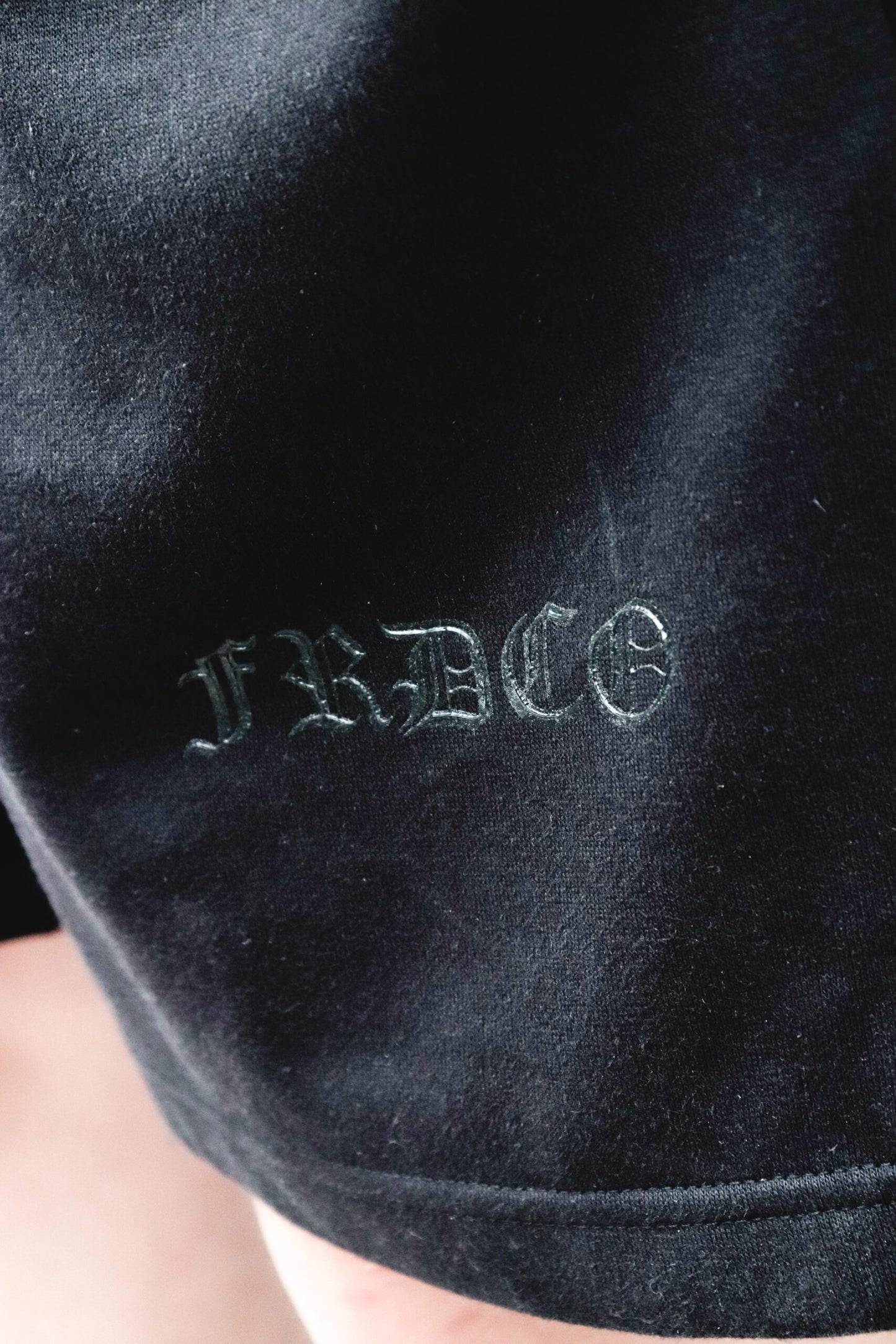 FRDCO : Essential Stoned Logo Pants Black