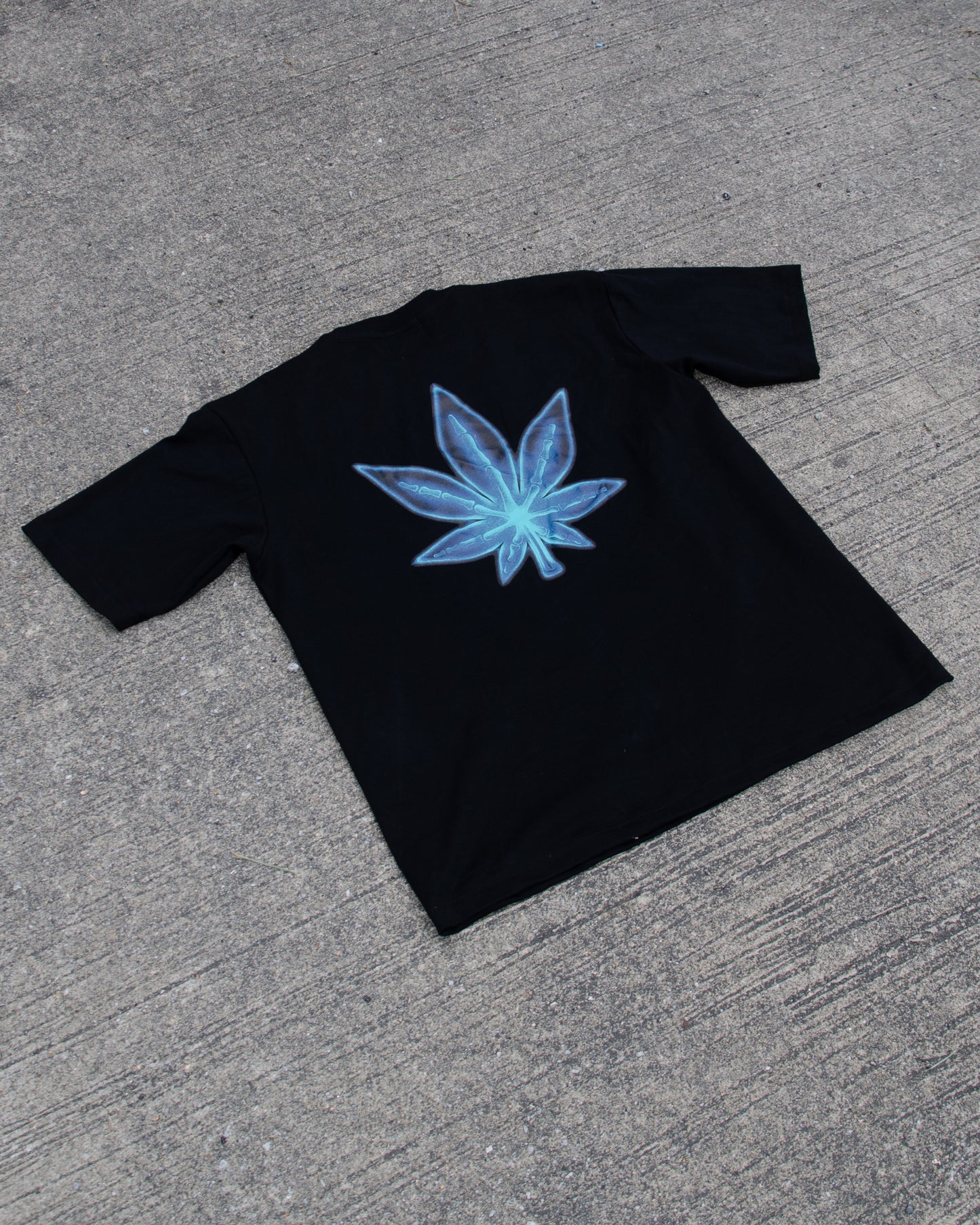 STONED LOVESTONED GENETIC SKELETON TEE