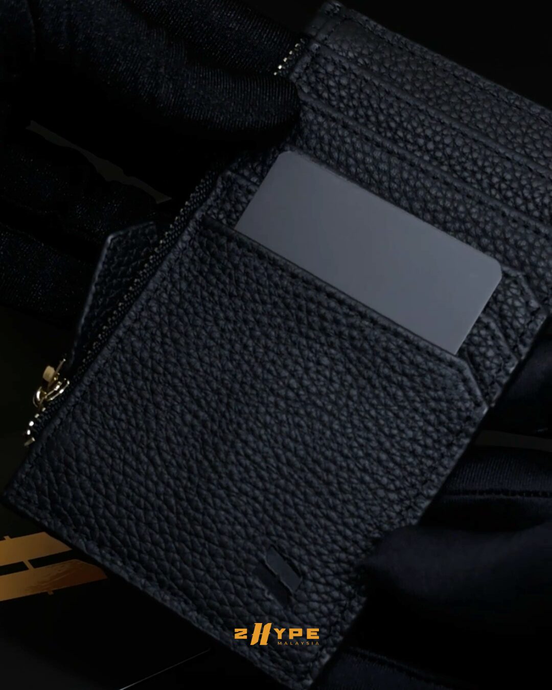 2HYPE : Matte Black Leather Card Holder
