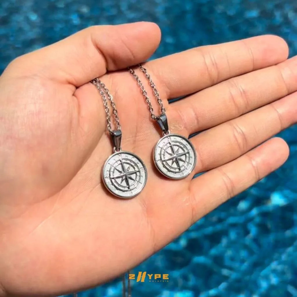 2HYPE : Compass Pendant Silver