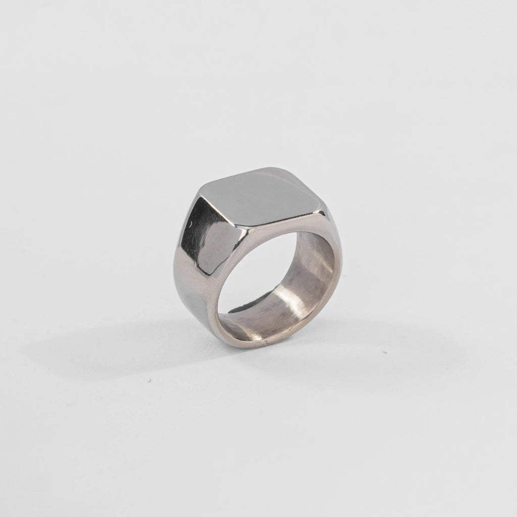 2HYPE PLAIN SIGNET RING