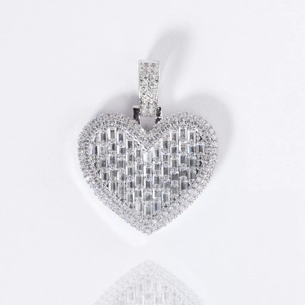 2HYPE : Iced Out Baguette Heart Pendant