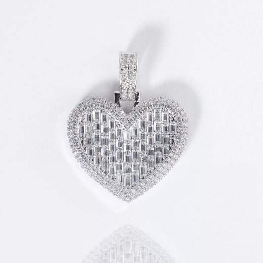 2HYPE : Iced Out Baguette Heart Pendant